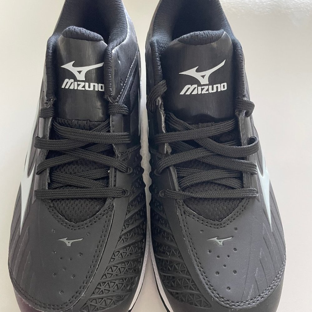 Mizuno 9-Spike Advanced Sweep 3 Softball Cleat (Size 9)